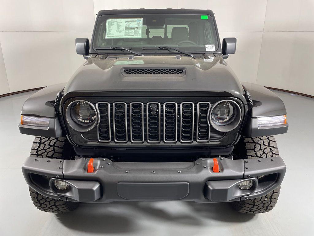 new 2025 Jeep Gladiator car, priced at $49,900