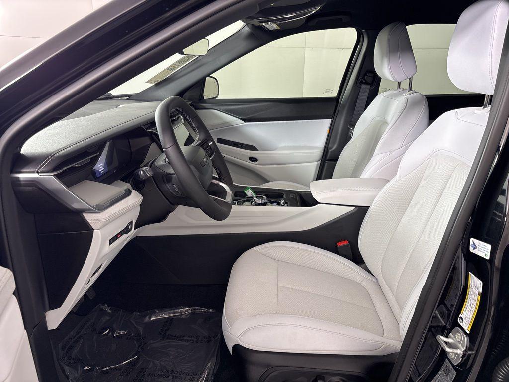 new 2026 Jeep Cherokee car, priced at $38,590