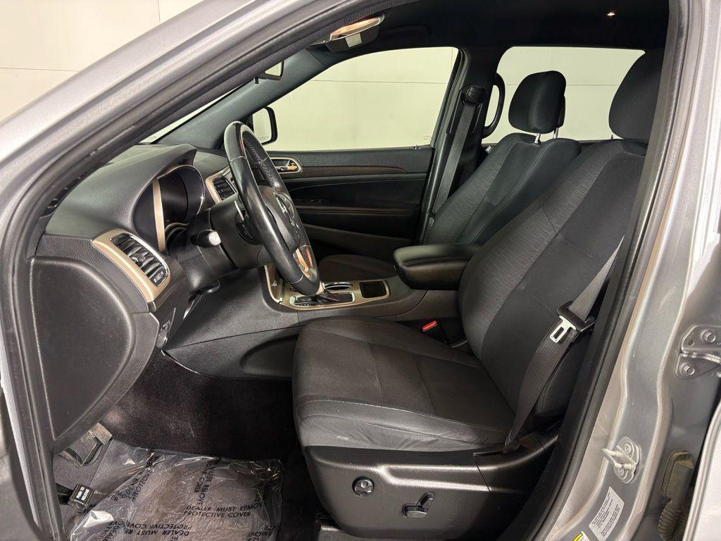 used 2016 Jeep Grand Cherokee car, priced at $9,700