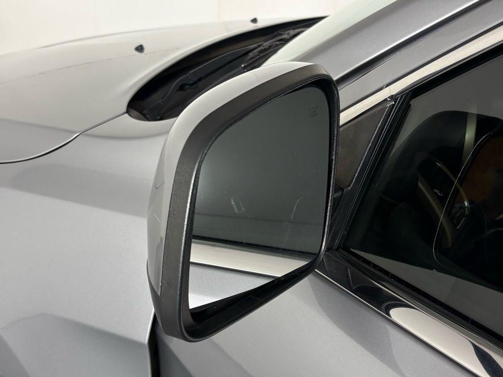 used 2016 Jeep Grand Cherokee car, priced at $9,700