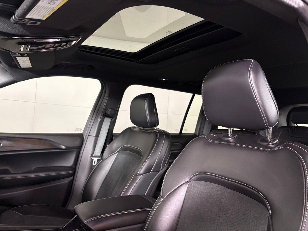 new 2025 Jeep Grand Cherokee L car, priced at $37,900