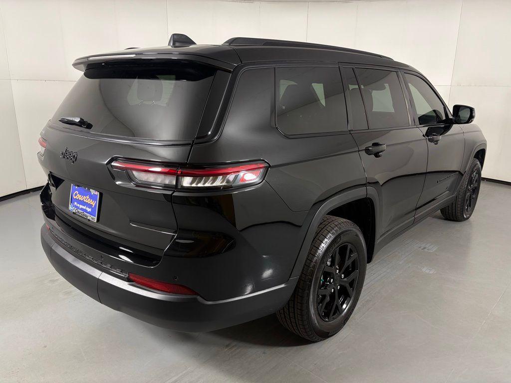new 2025 Jeep Grand Cherokee L car, priced at $37,900