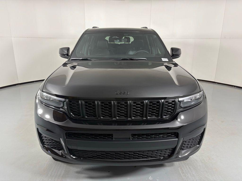new 2025 Jeep Grand Cherokee L car, priced at $37,900