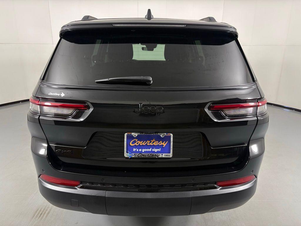 new 2025 Jeep Grand Cherokee L car, priced at $37,900