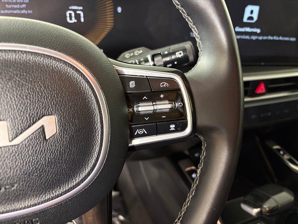 used 2024 Kia Sorento car, priced at $23,900