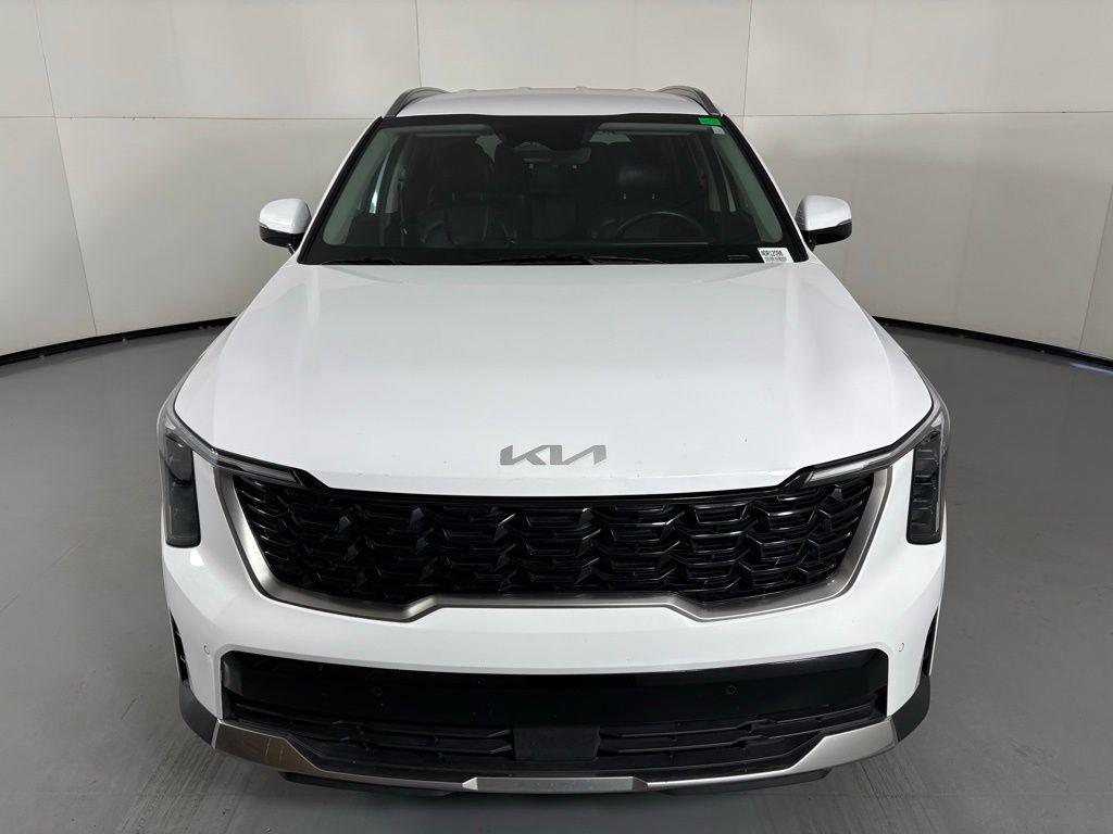 used 2024 Kia Sorento car, priced at $23,900