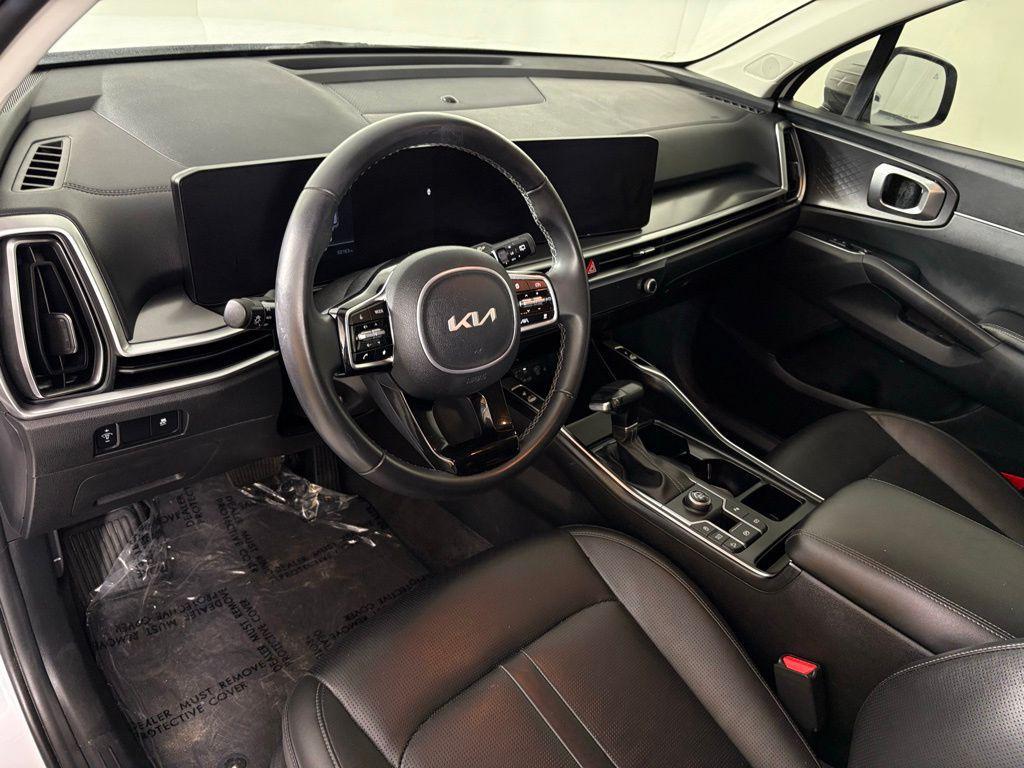 used 2024 Kia Sorento car, priced at $23,900