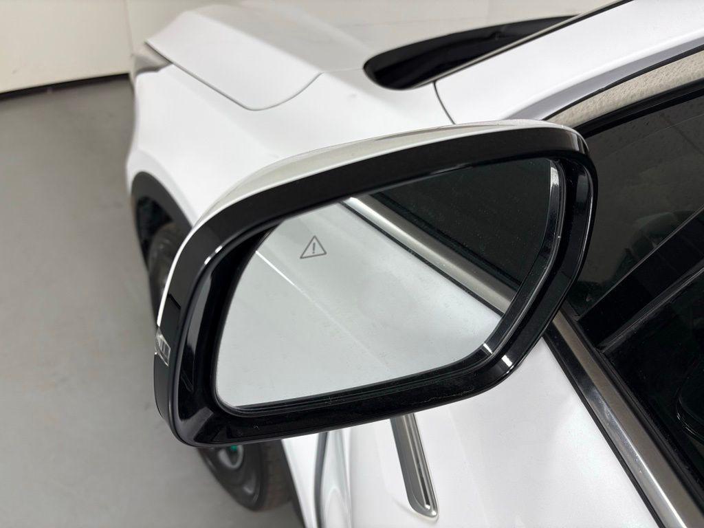 used 2024 Kia Sorento car, priced at $23,900