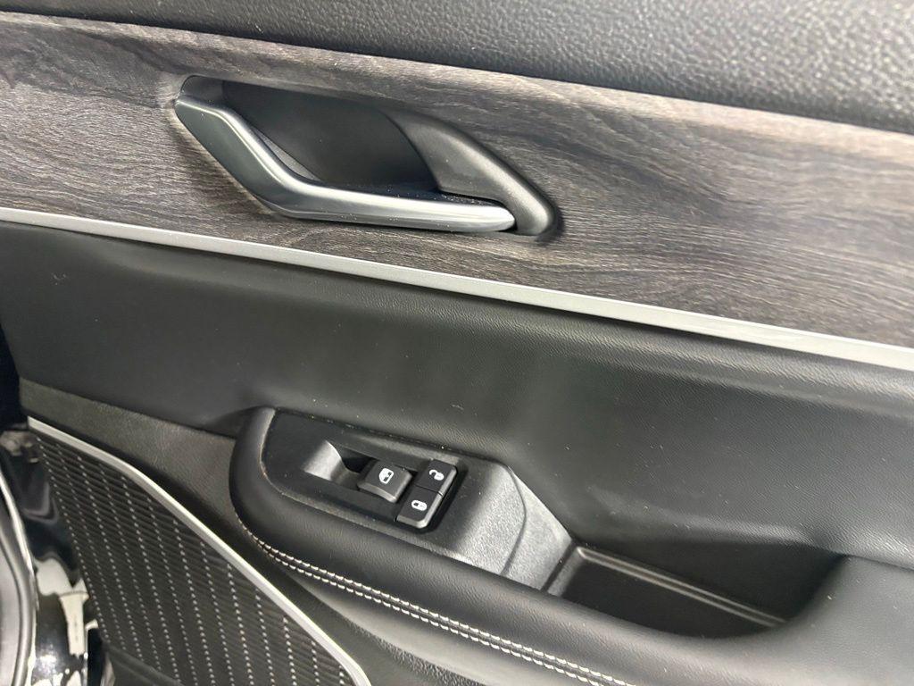 used 2022 Jeep Grand Cherokee car, priced at $29,349