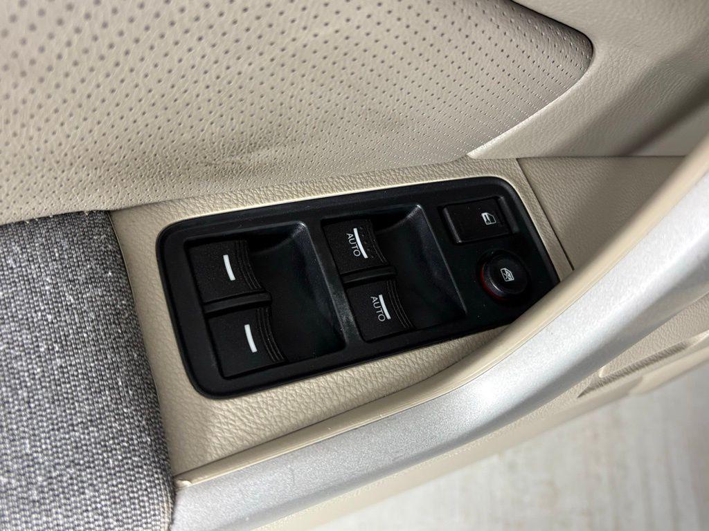 used 2007 Acura RDX car, priced at $5,000