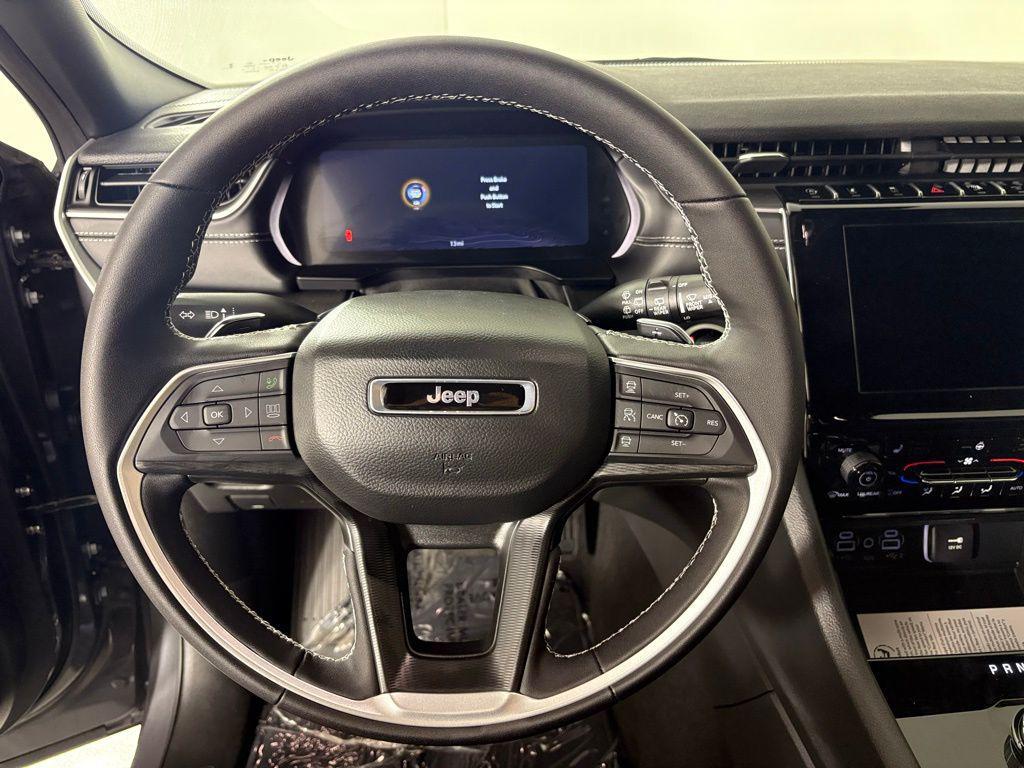 new 2025 Jeep Grand Cherokee L car, priced at $40,045
