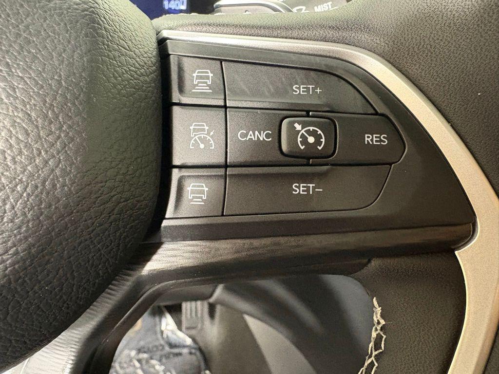 new 2025 Jeep Grand Cherokee L car, priced at $40,045