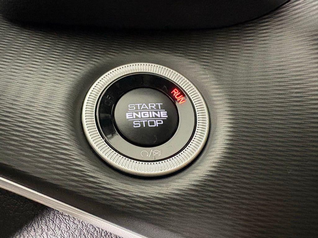 new 2025 Jeep Grand Cherokee L car, priced at $40,045