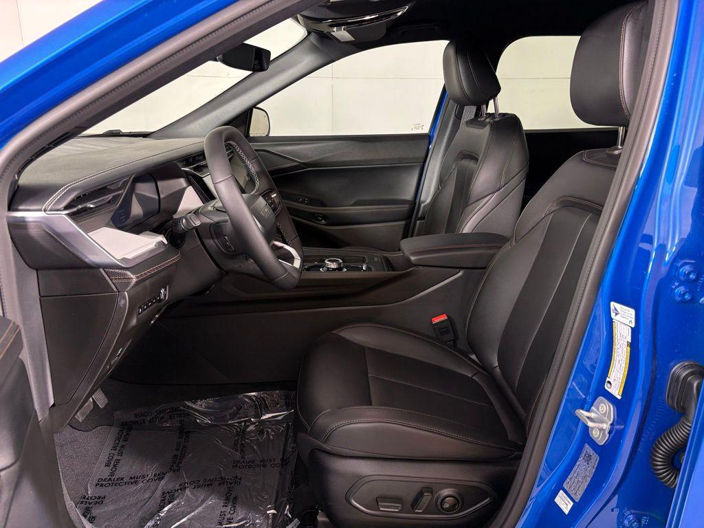 new 2026 Jeep Cherokee car, priced at $38,995