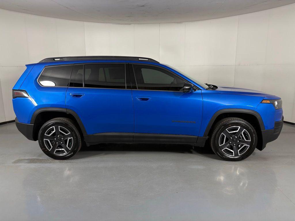 new 2026 Jeep Cherokee car, priced at $38,995