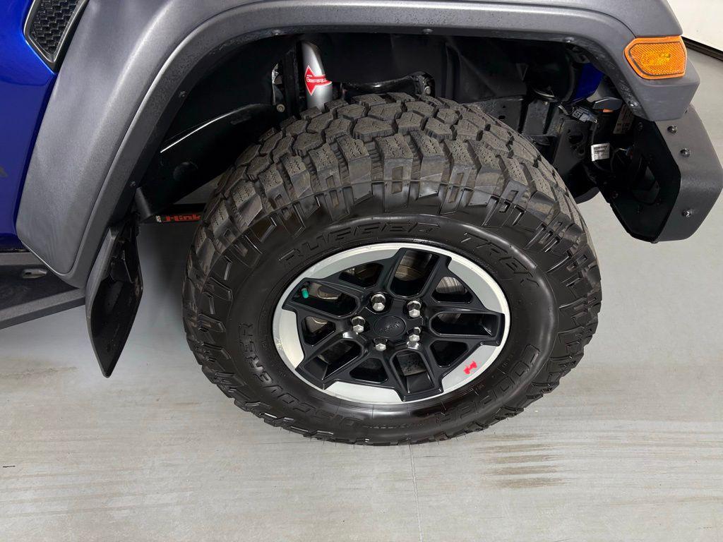 used 2019 Jeep Wrangler Unlimited car, priced at $31,900