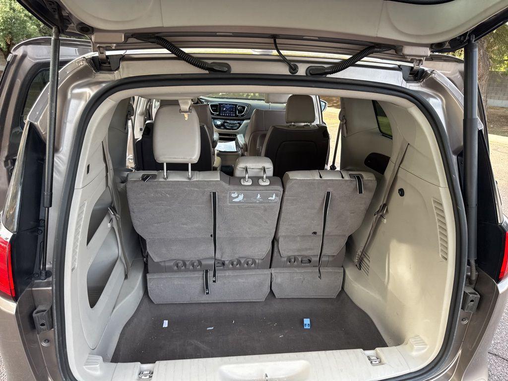 used 2018 Chrysler Pacifica car, priced at $12,700