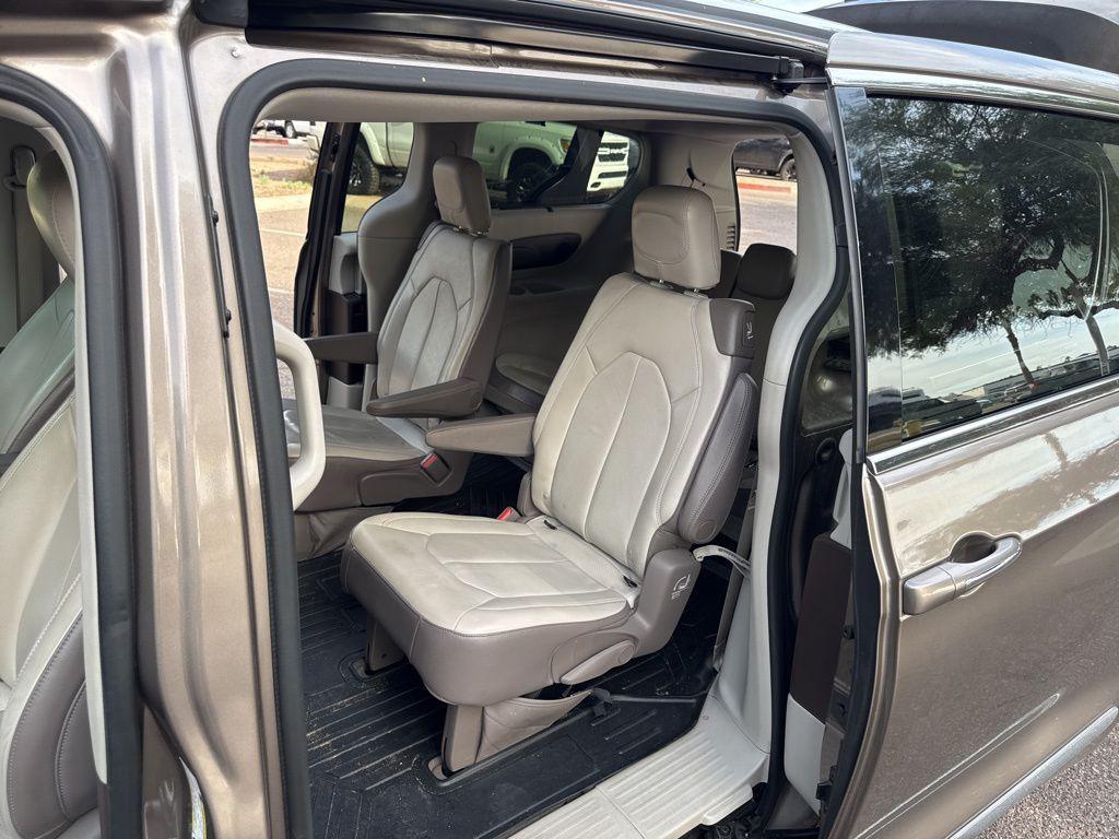 used 2018 Chrysler Pacifica car, priced at $12,700