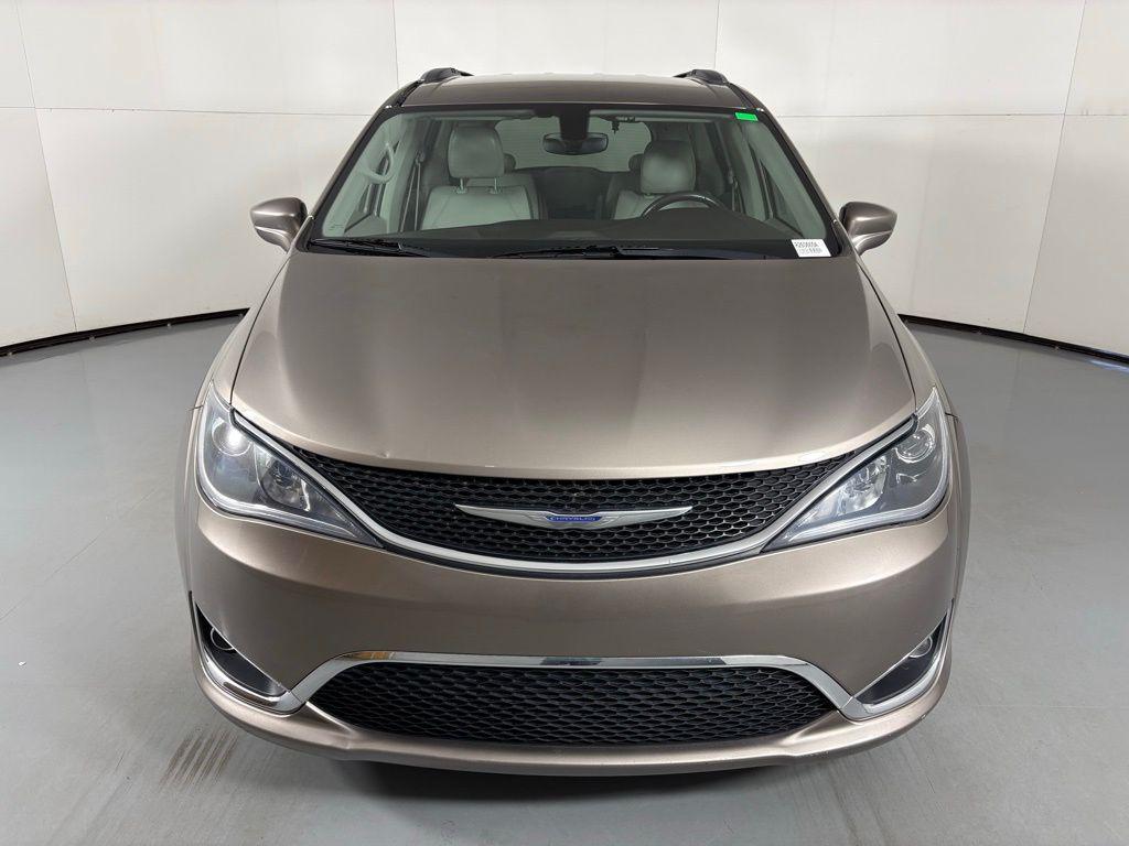 used 2018 Chrysler Pacifica car, priced at $13,900