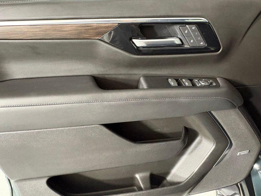 used 2025 Chevrolet Tahoe car, priced at $66,500