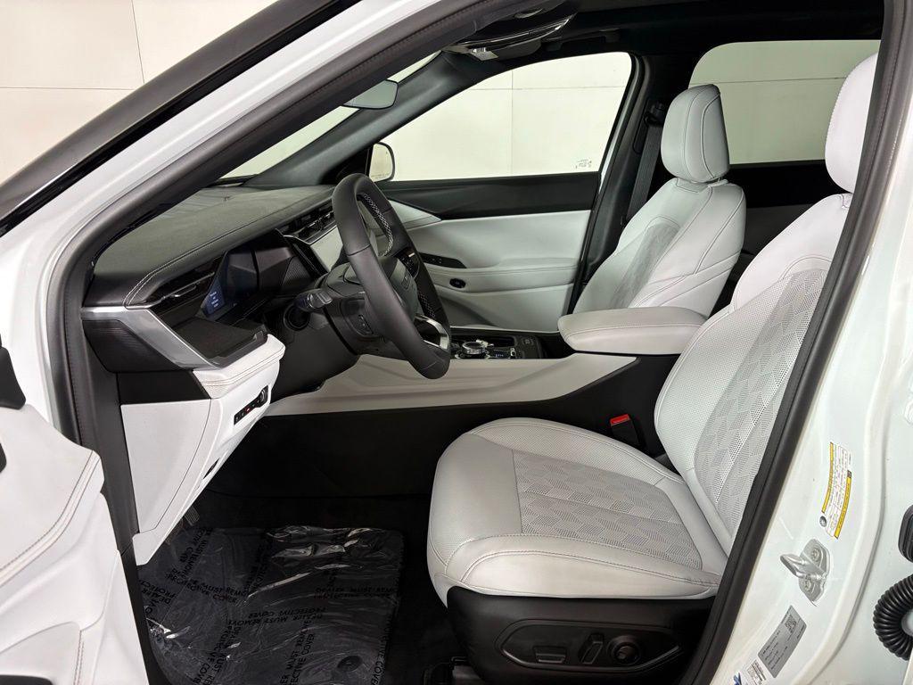 new 2026 Jeep Cherokee car, priced at $43,990