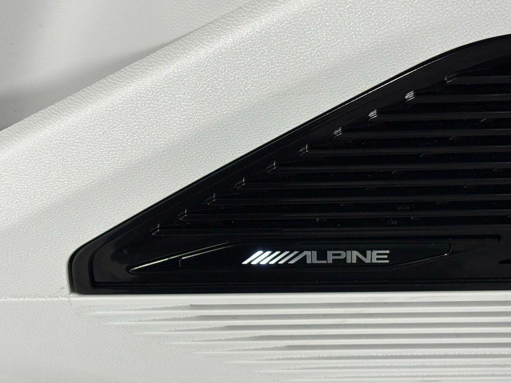 new 2026 Jeep Cherokee car, priced at $43,990