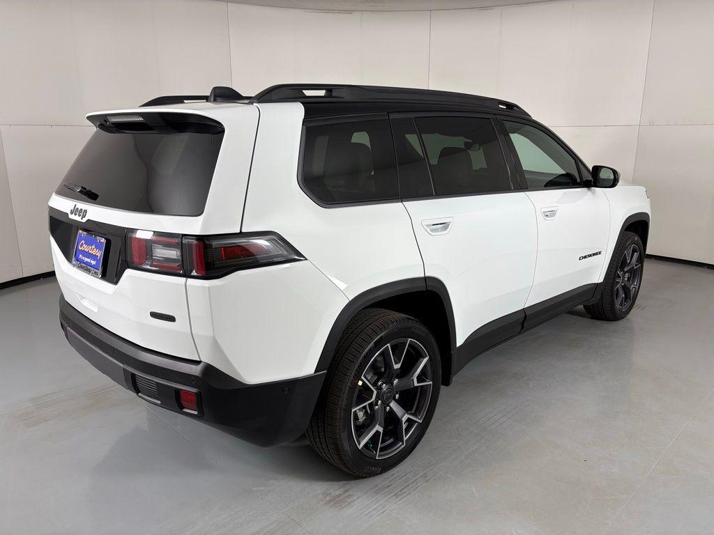 new 2026 Jeep Cherokee car, priced at $43,990