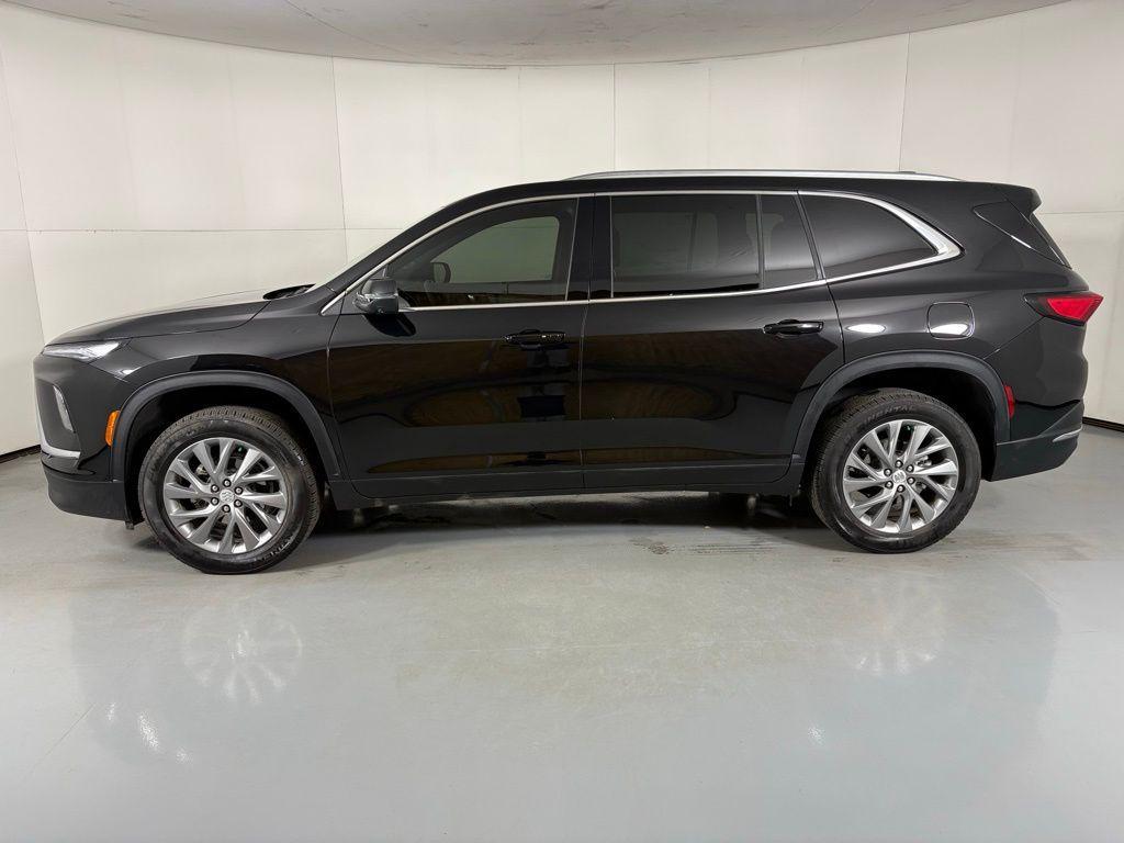 used 2025 Buick Enclave car, priced at $33,000