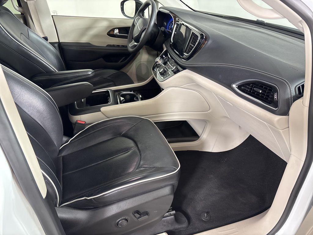 used 2023 Chrysler Pacifica car, priced at $25,000