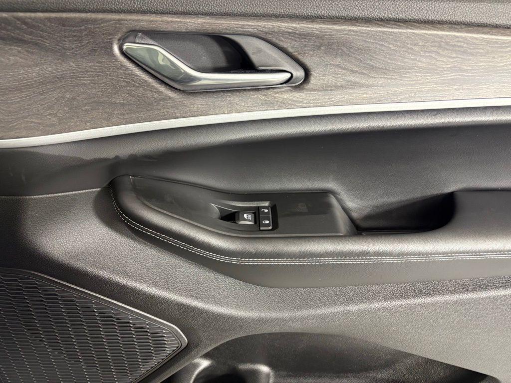 new 2025 Jeep Grand Cherokee car, priced at $40,760