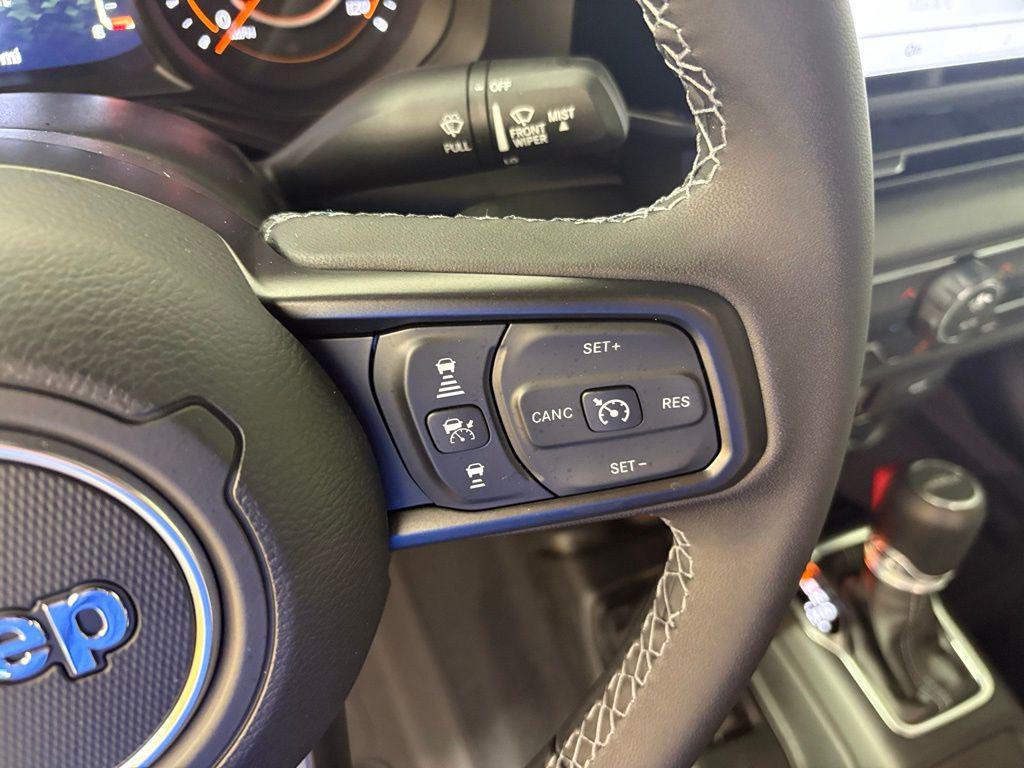 new 2026 Jeep Gladiator car, priced at $40,295