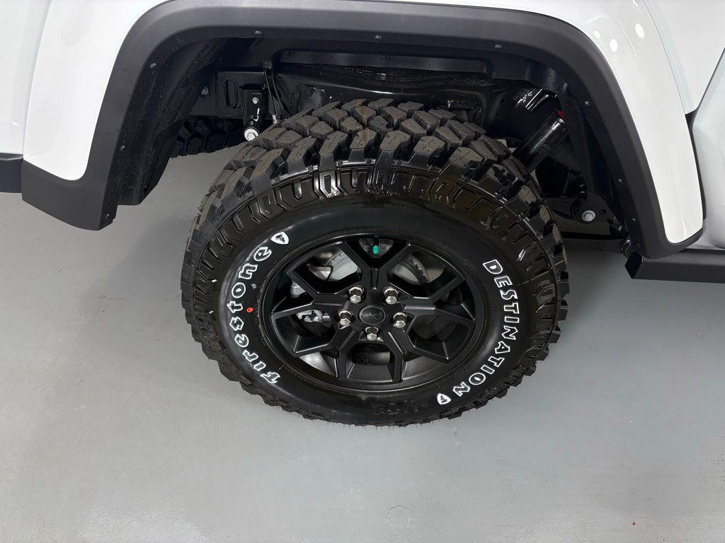 new 2026 Jeep Gladiator car, priced at $40,295