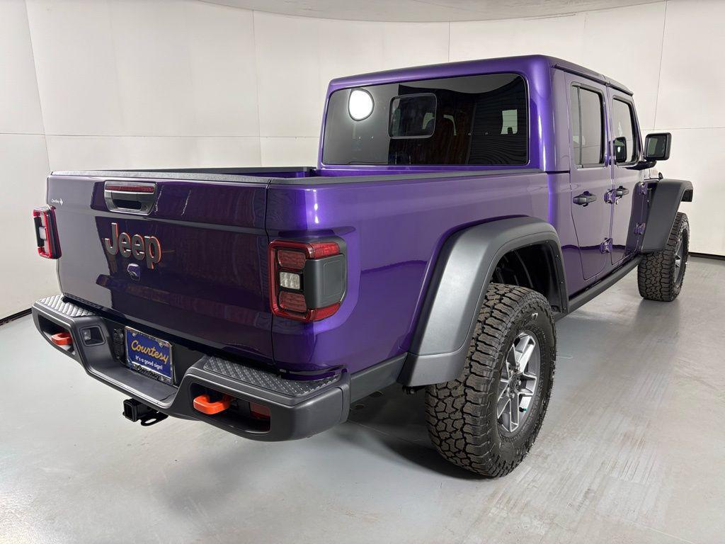 new 2026 Jeep Gladiator car, priced at $46,918