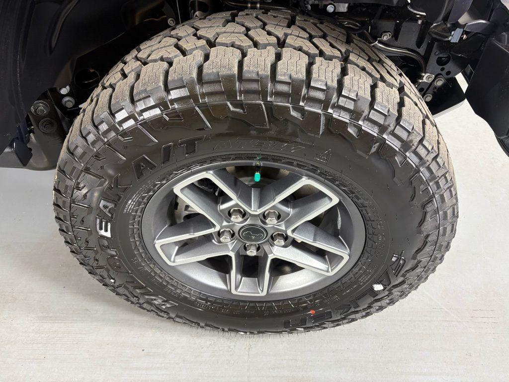 new 2026 Jeep Gladiator car, priced at $46,918
