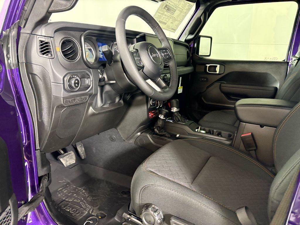 new 2026 Jeep Gladiator car, priced at $46,918