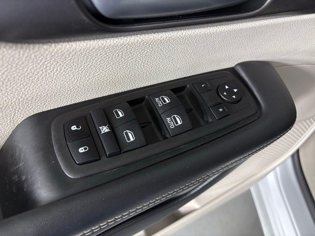 used 2024 Chrysler Pacifica car, priced at $25,099
