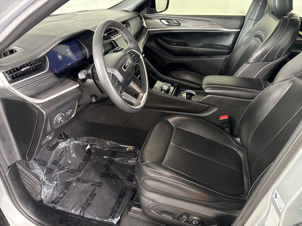 used 2024 Jeep Grand Cherokee L car, priced at $28,200