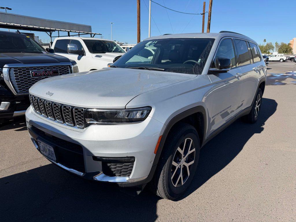 used 2024 Jeep Grand Cherokee L car, priced at $30,000