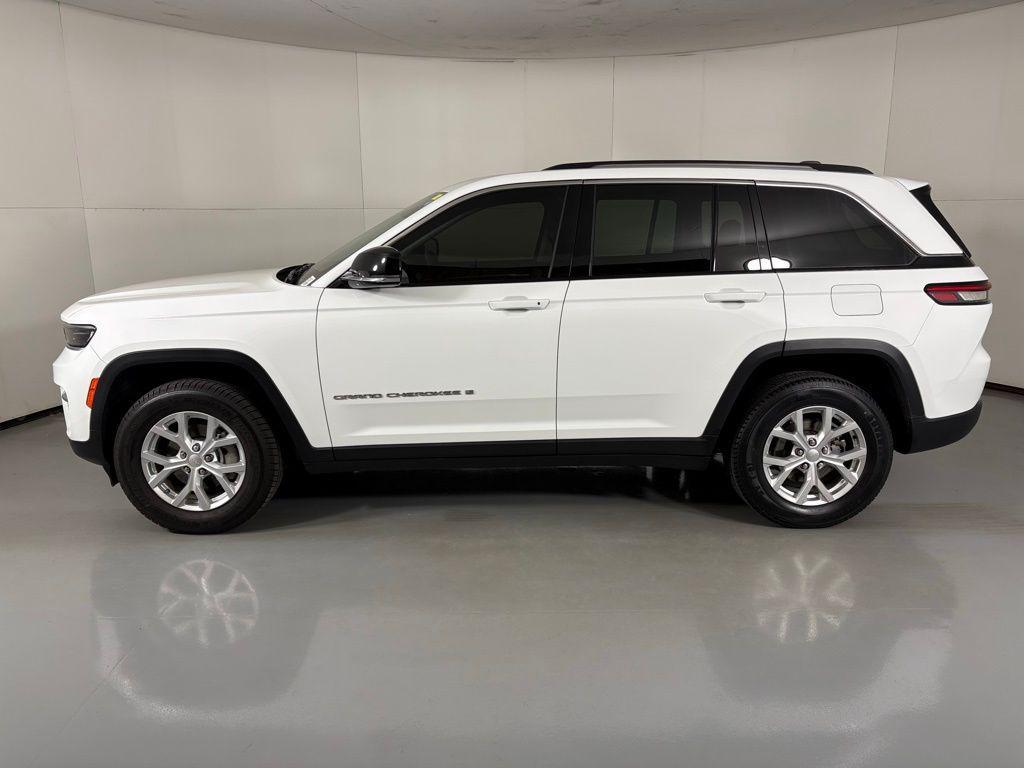 used 2023 Jeep Grand Cherokee car, priced at $24,900