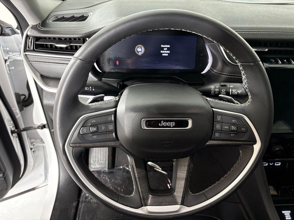 used 2023 Jeep Grand Cherokee car, priced at $24,900