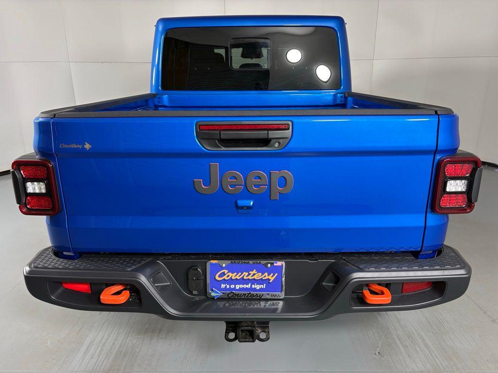 new 2026 Jeep Gladiator car, priced at $45,519