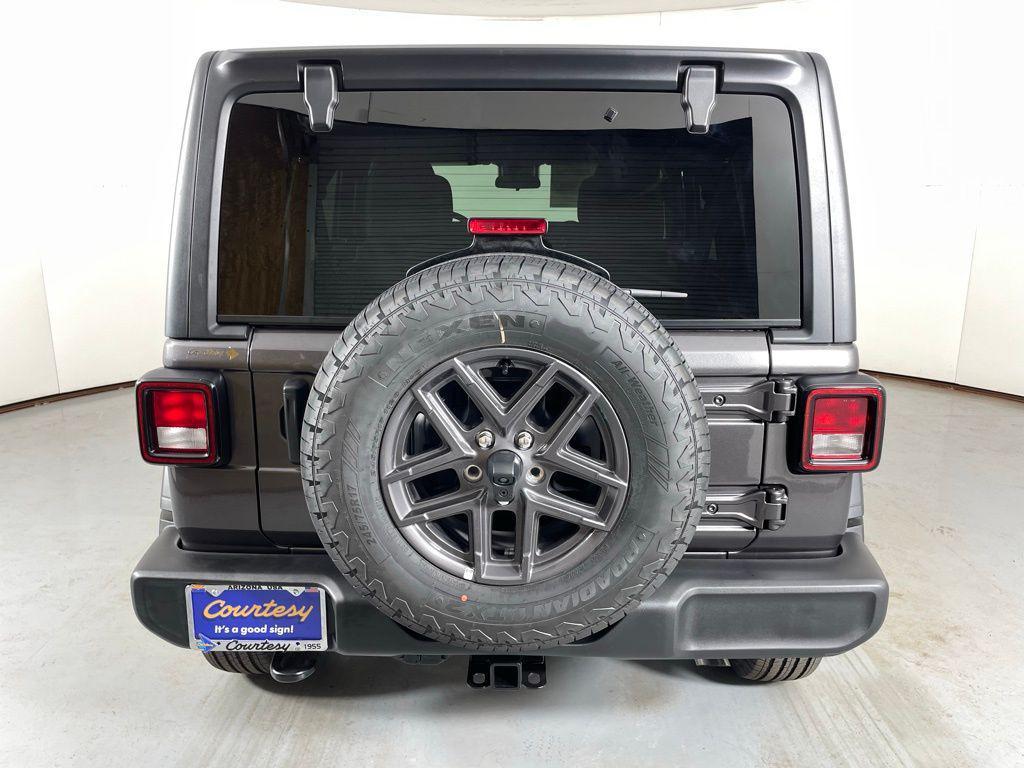 new 2025 Jeep Wrangler car, priced at $42,500