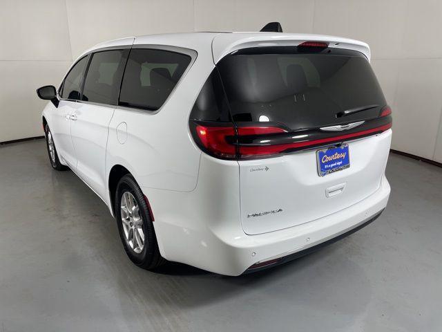 new 2026 Chrysler Pacifica car, priced at $37,330