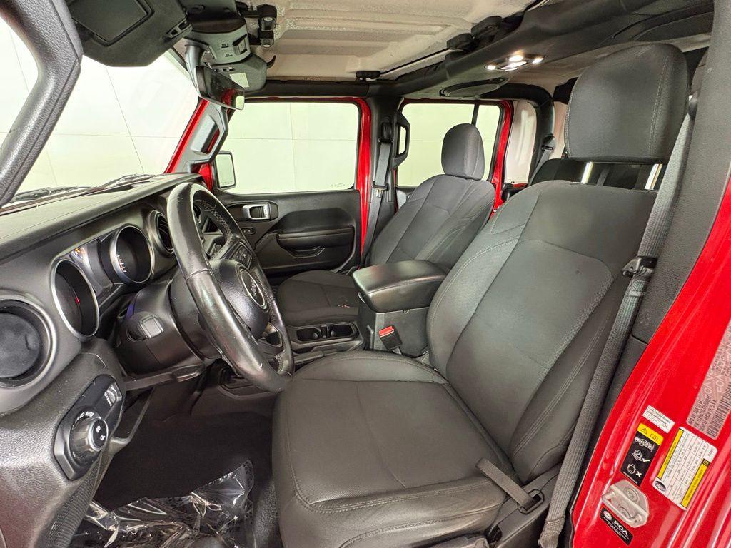 used 2023 Jeep Gladiator car, priced at $25,900