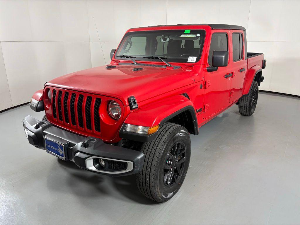 used 2023 Jeep Gladiator car, priced at $25,900