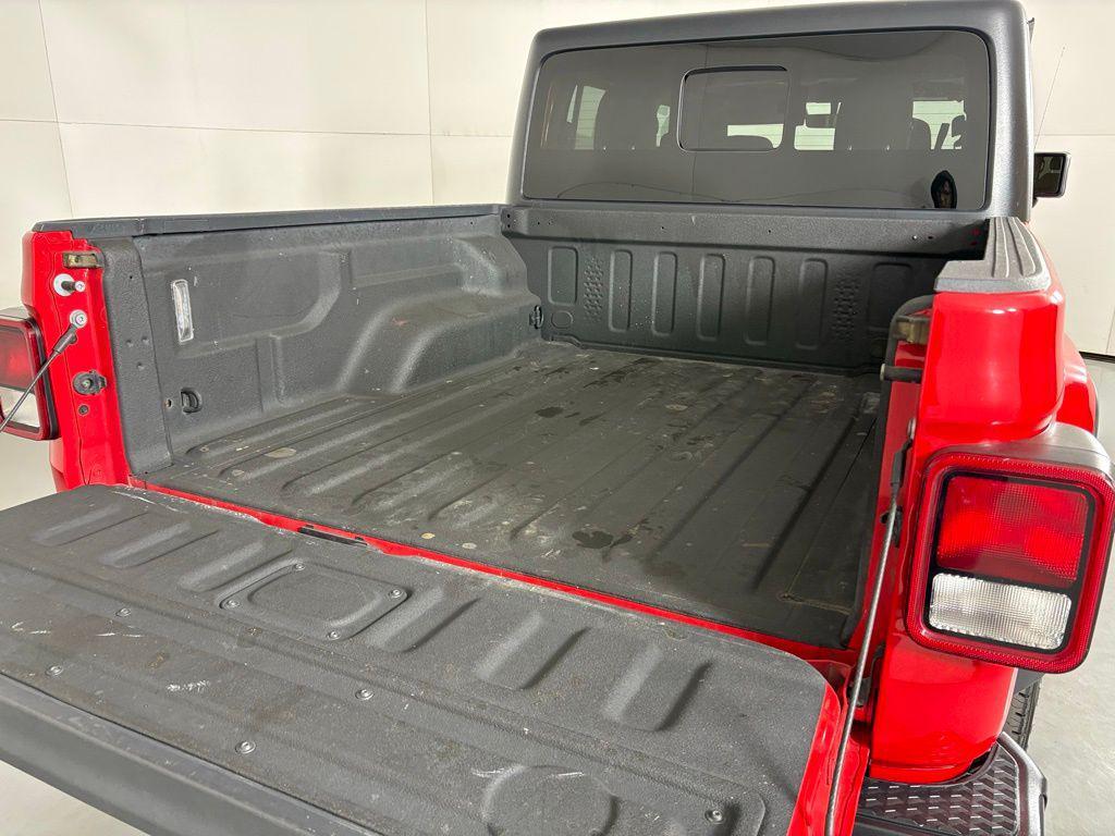 used 2023 Jeep Gladiator car, priced at $25,900