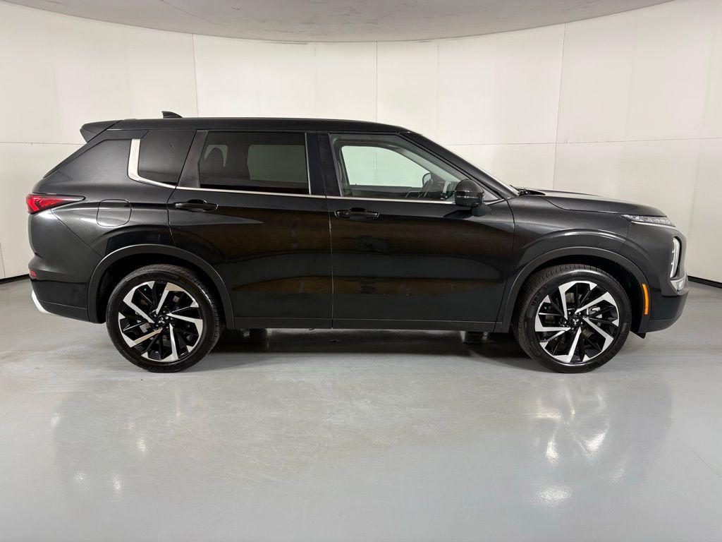 used 2024 Mitsubishi Outlander car, priced at $21,600