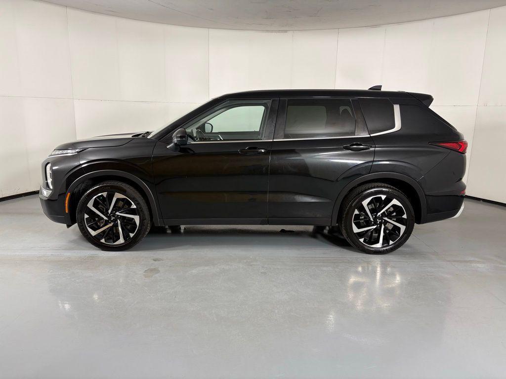 used 2024 Mitsubishi Outlander car, priced at $21,600