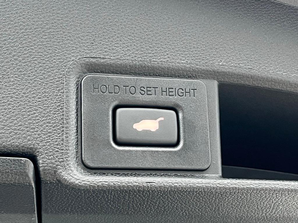 new 2026 Acura RDX car, priced at $54,200