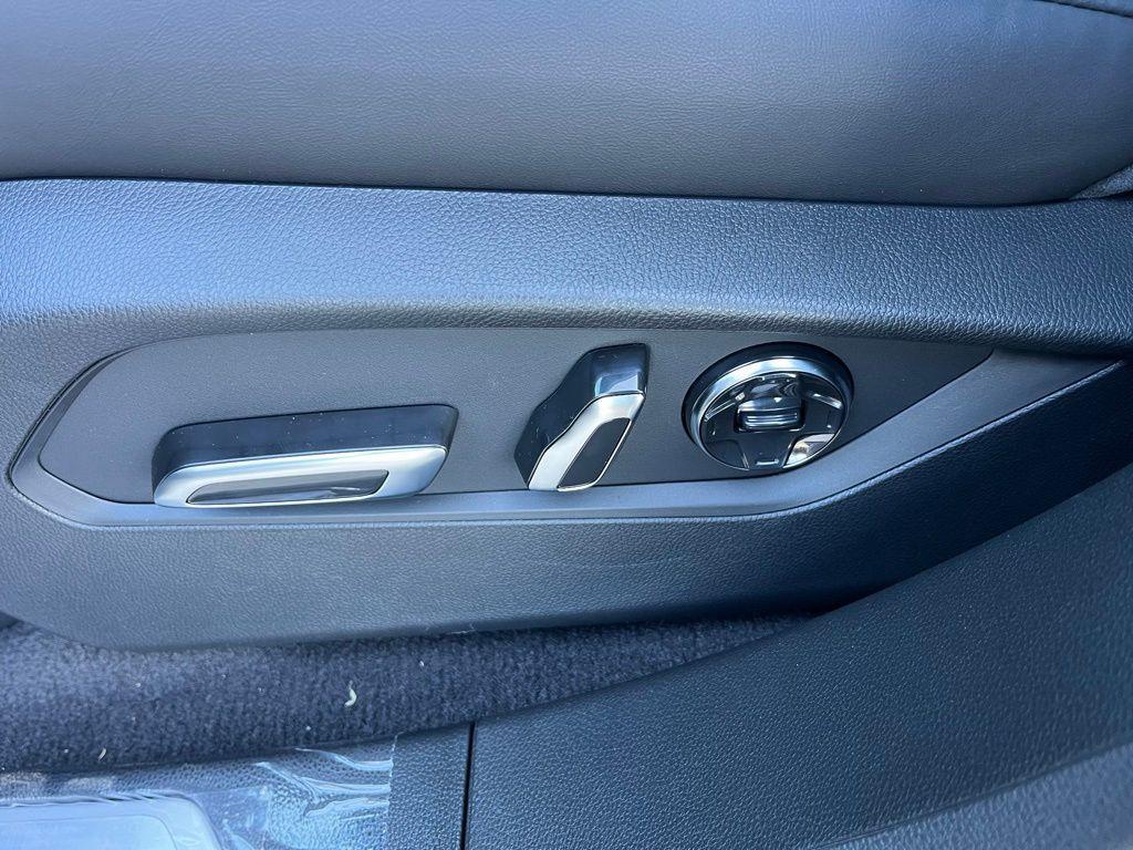 new 2026 Acura RDX car, priced at $56,900